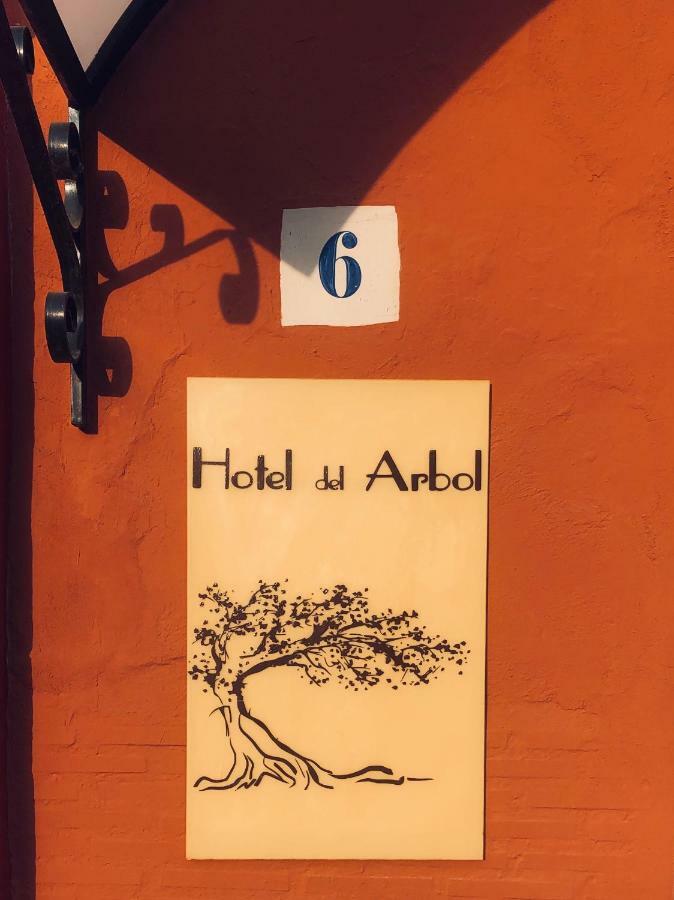 Hotel Del Arbol ชาทีวา ภายนอก รูปภาพ